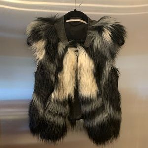 Twelfth Street By Cynthia Vincent Faux Fur Vest